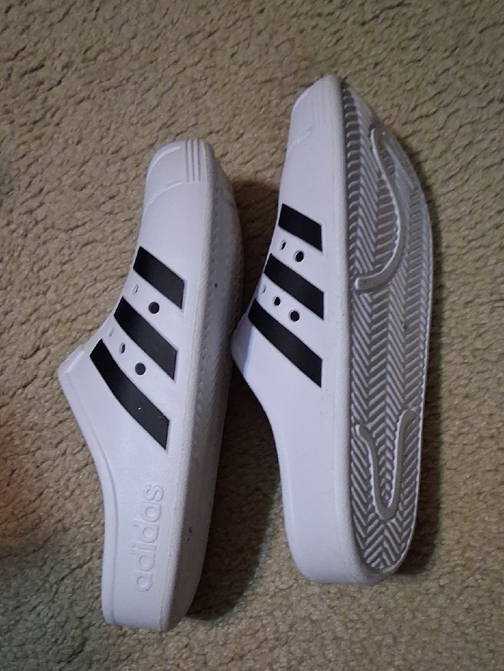 Adidas Clogs - Picture 3 of 3